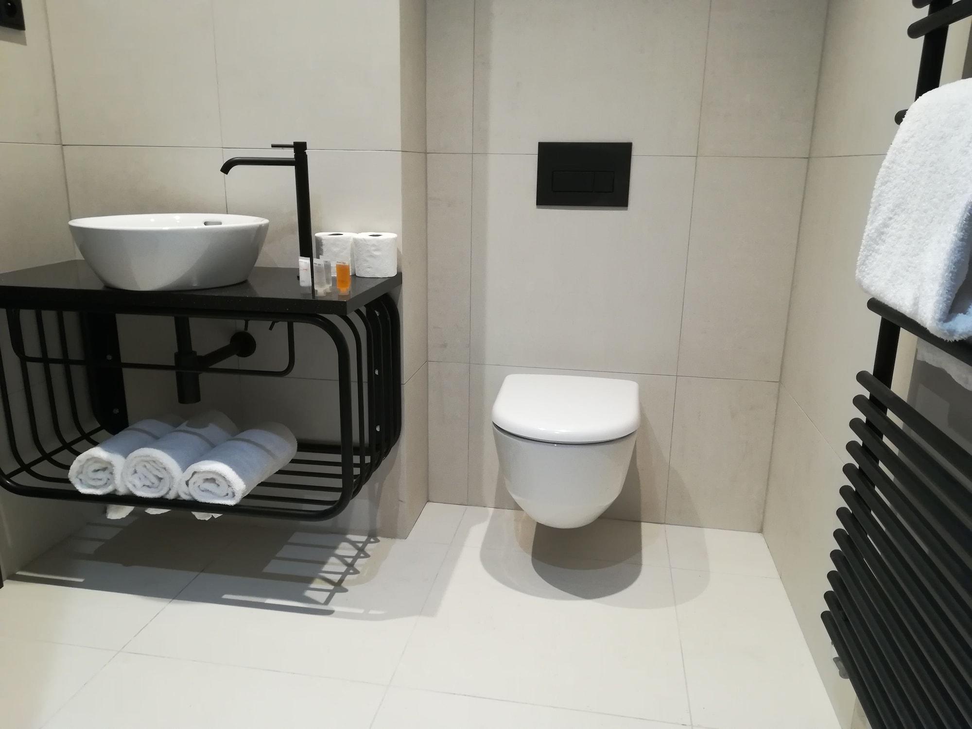 Chevron Hotel 4*